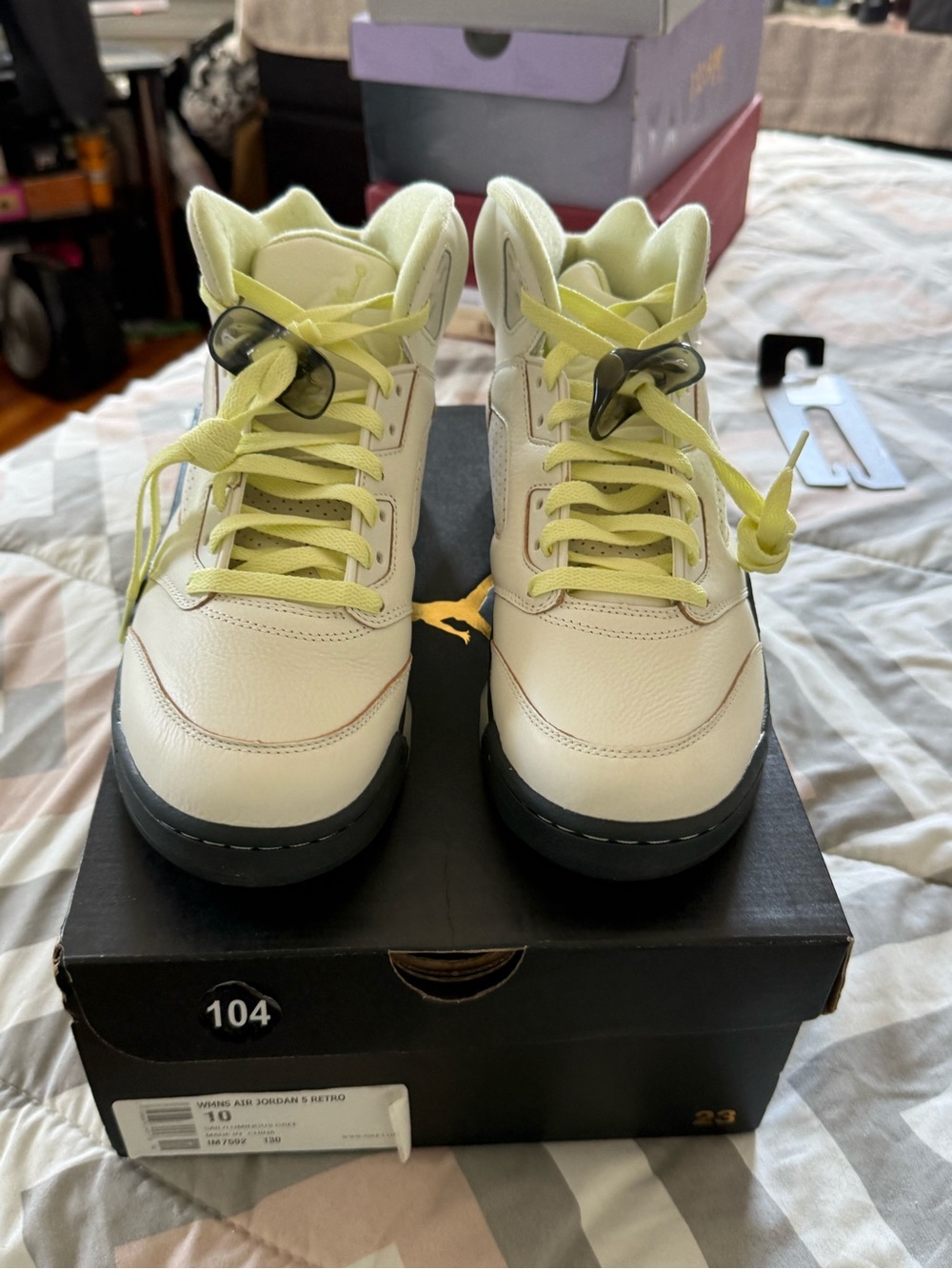 Jordan WMNS Air Jordan 5 Retro Sail/Luminous Green